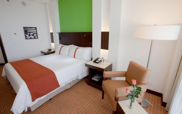 Holiday Inn Bogota Airport, an IHG Hotel