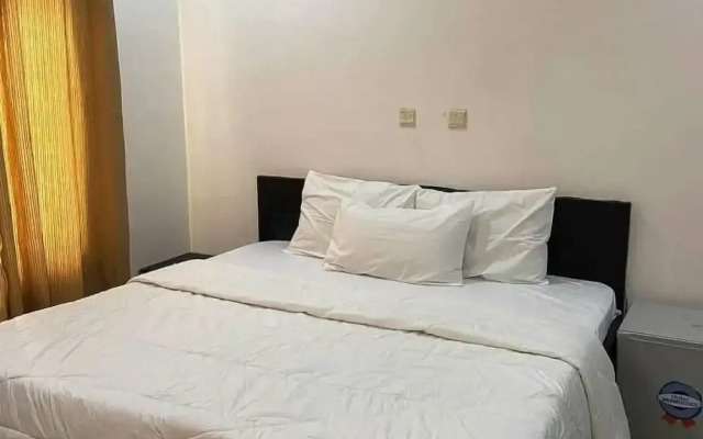 Stardust Apartments