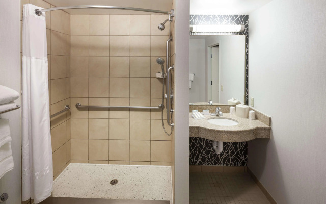 Hilton Garden Inn Lake Forest Mettawa