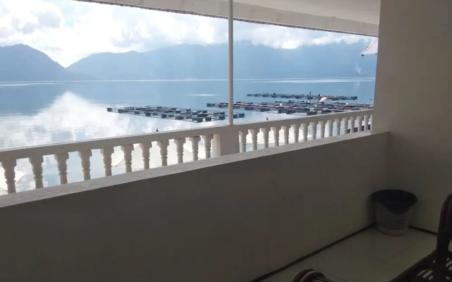 Hotel Maninjau Indah