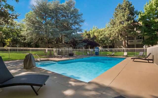 SureStay Plus Hotel by Best Western Reno Airport