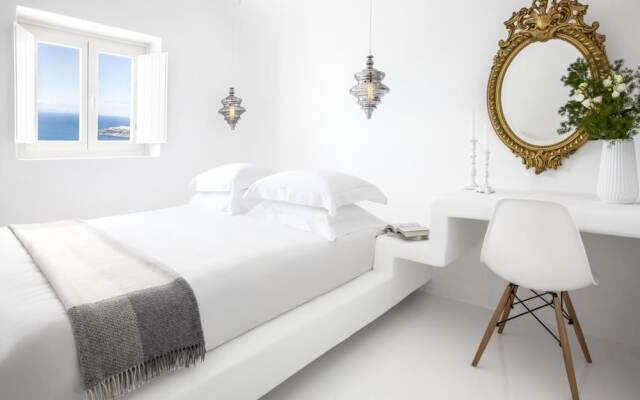 Immaculate 5-bed With Pool - Villa Eros Sea