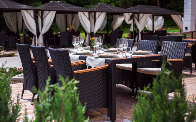 Honour and Grace Hotel