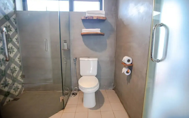 Yani Hotel