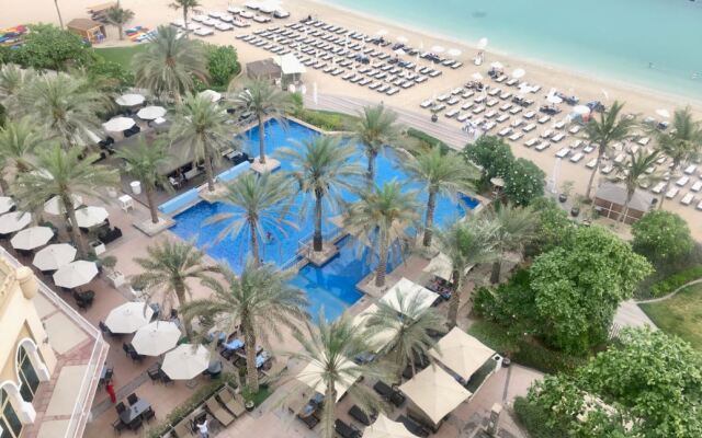 Maison Privee - Shoreline Al Haseer