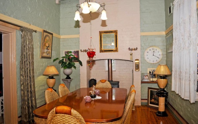 Must Love Dogs B&B & Self Contained Cottage – Guest Rooms – Rutherglen