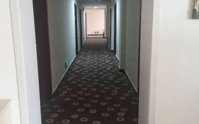 Rongcheng Chengjie Express Hotel