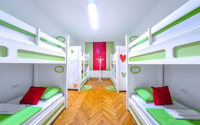 Hostel Dado