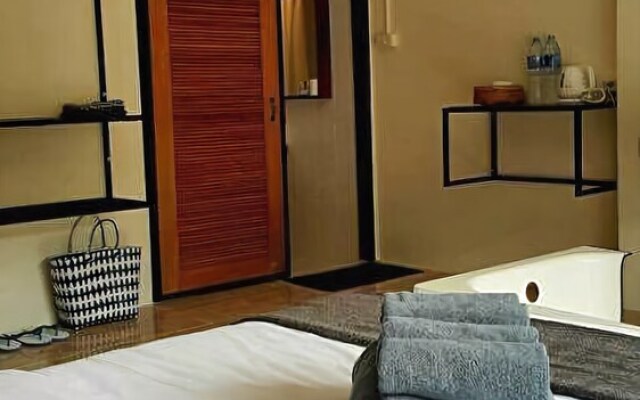 Guestroom 401