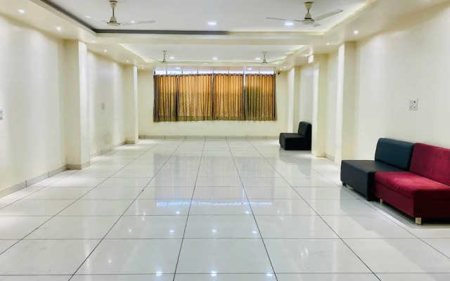 Hotel Sukh Vilas
