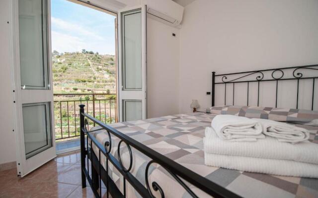 Luxury Seaview Apartments Manarola by Arbaspàa