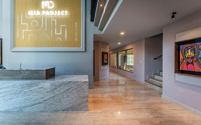 Hotel MID Project