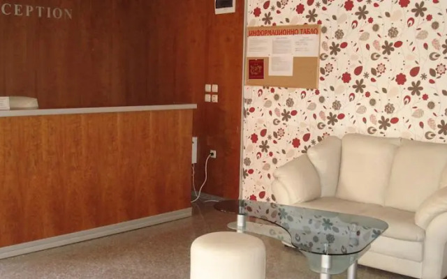 Pacific 3 Apartments