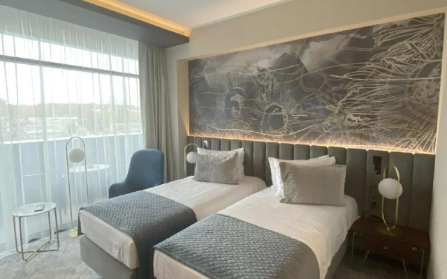 Tisia Hotel & Spa