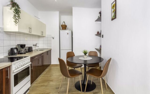 Apartment Lisa Balatonmariafurdo