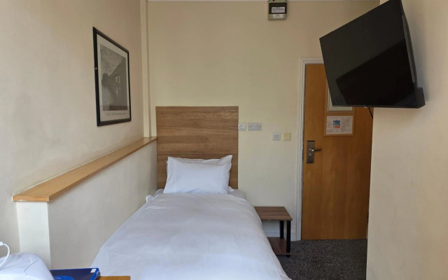 Russell Court Hotel