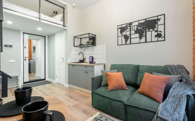 Метры в центре на улице Гатчинская 2/54