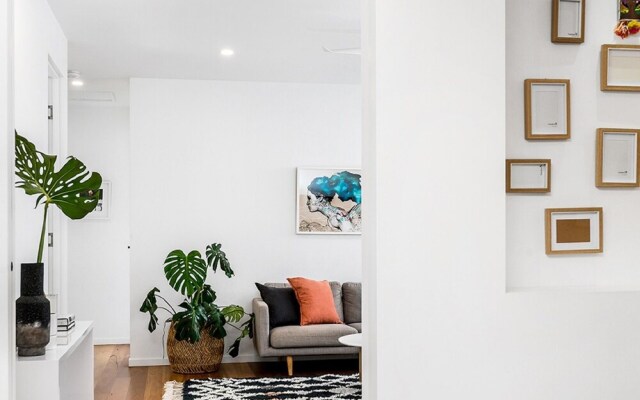 Your Luxury Escape - Scenic Vista