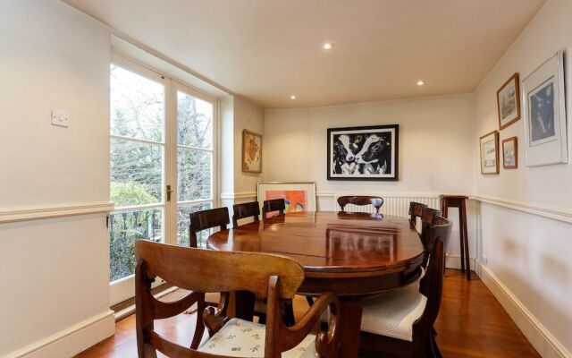 Holland Park Classicism