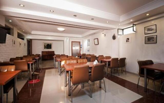 Oriental Hotel