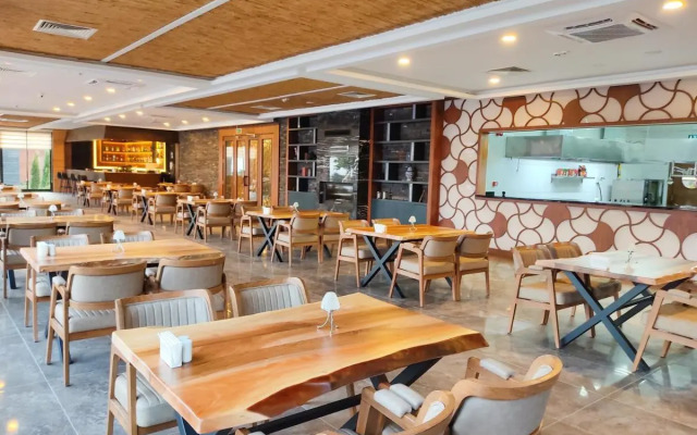Porto Amore Club  Hotel
