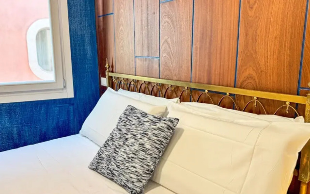 Ca de la Corona - Ipnosi by Ca-sa Check