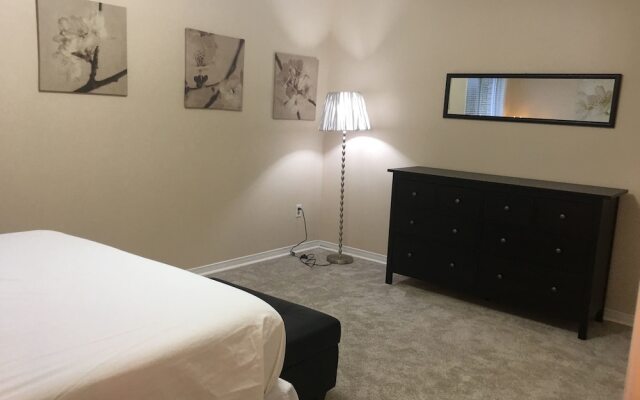 Pelicanstay in Churchill Meadows