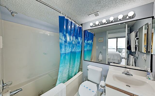 1005wate 3 Bedroom Condo