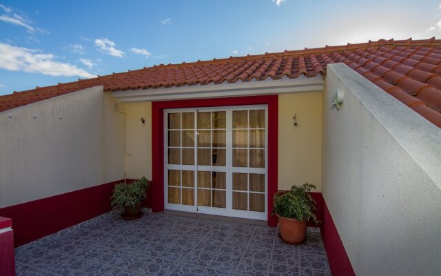 Feel Like in Each in our Little House