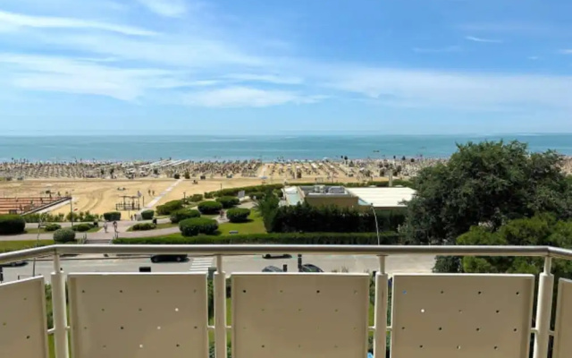 Bibione Flat With Wonderful sea View-beahost