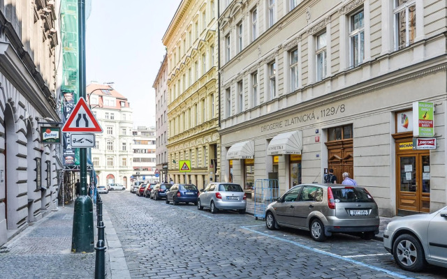 Glamour Frida apartment