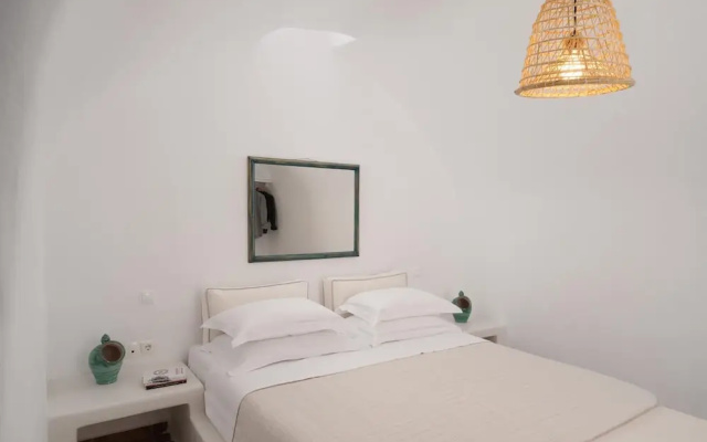 Madame Kalitsi-erato Room