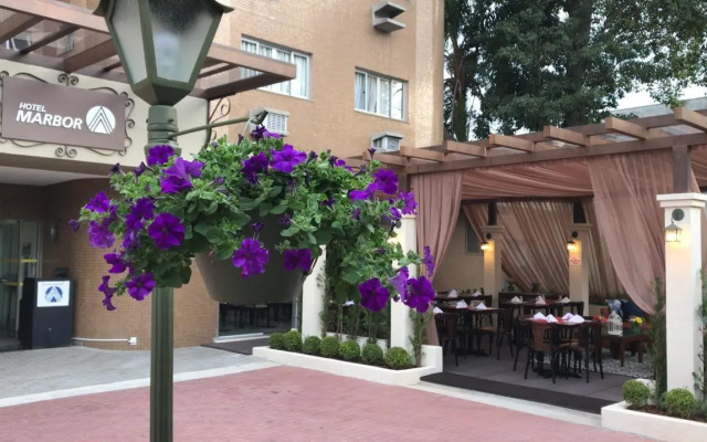 Hotel Marbor