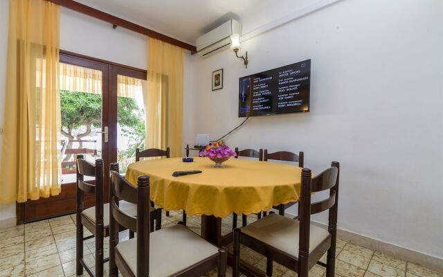 Apartment Petar