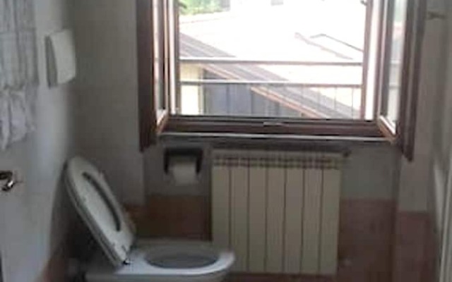 Apartment With one Bedroom in Melzo