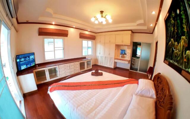 Land34 Pool Villa Pattaya - 6 Bedrooms