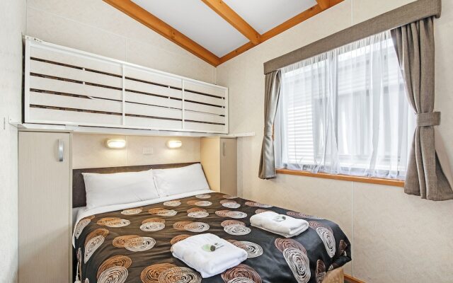 Golden Country Motel & Caravan Park