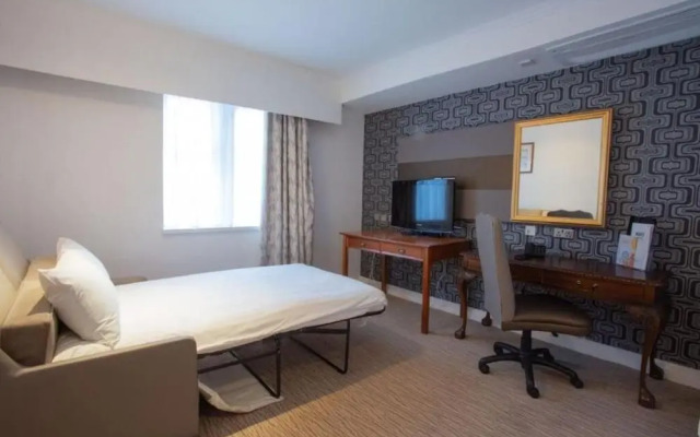 The Tong Park Hotel