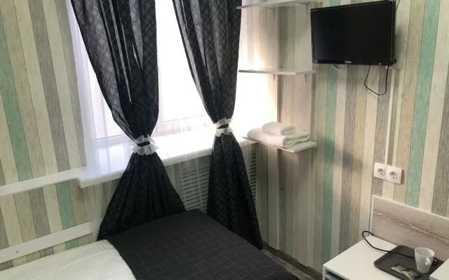 L-hotel