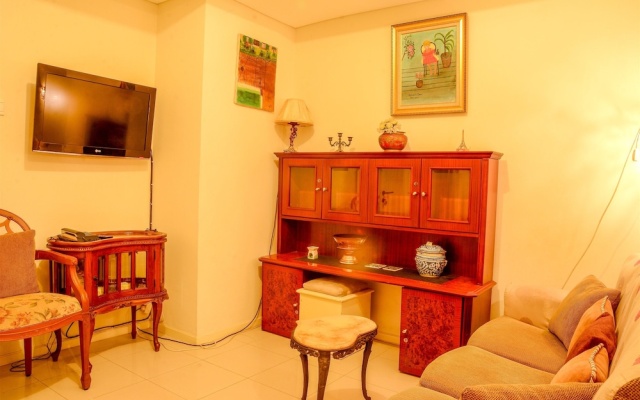 1 Vintage Bedroom at Cosmo Terrace Apartment by Travelio – Guest Rooms – Jakarta