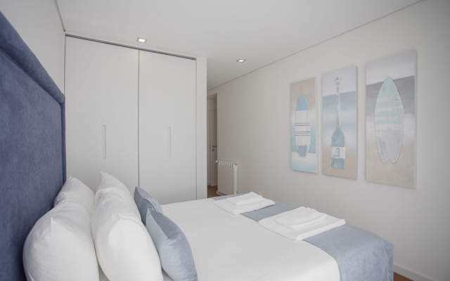 Liiiving - Luxury River View Apartment X