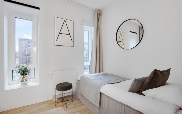 Modern Three-bedroom Apartment Next to Royal Arena and Copenhagen Airport
