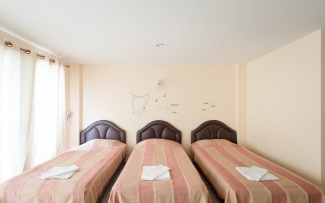Phet Ngam Hotel