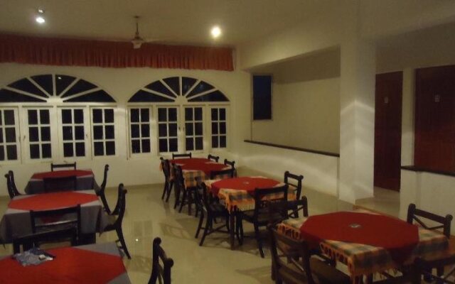 Oasis Inn