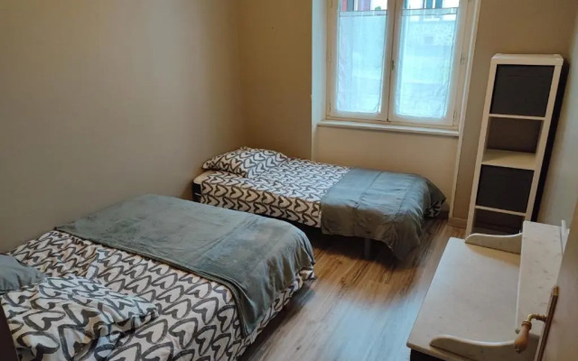 F3, 3 pers - proche centre historique