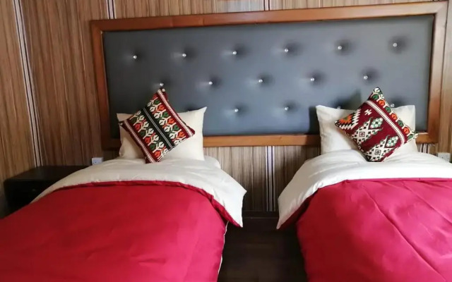 Sharah Luxury Camp