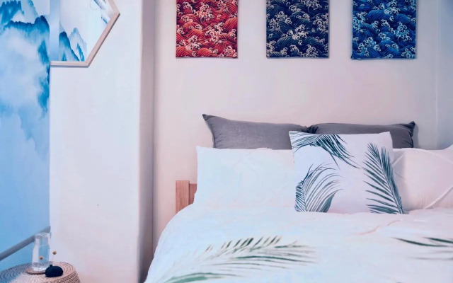Lotus Gogh Apartment