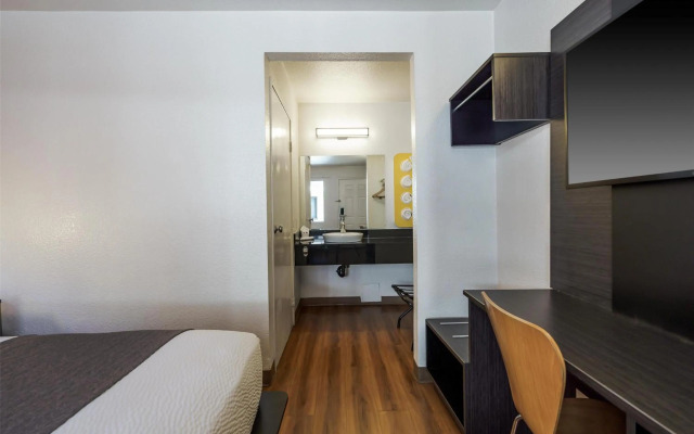 Motel 6 Fremont, CA - North
