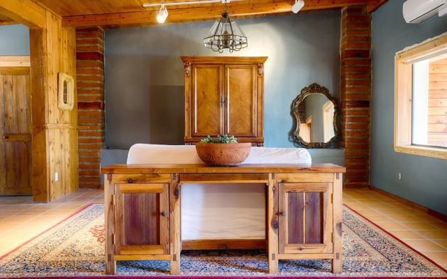 NextDoor at Dos Cabezas