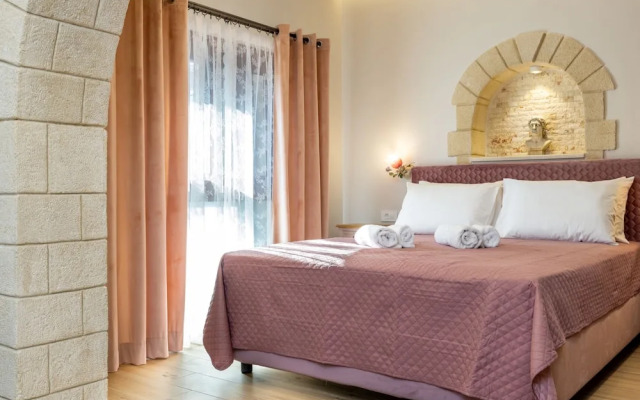 The Owl House Near Chania City Centre